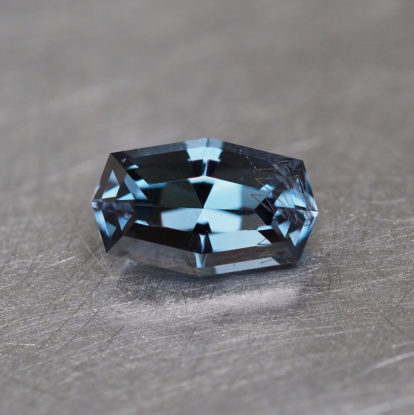 Grey Spinel